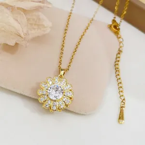 Elegante collana con ciondolo a fiore rotante e zircone cubico scintillante oro.