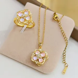 Set collana e anello con fiore rosa, elegante gioiello placcato in oro per donna.