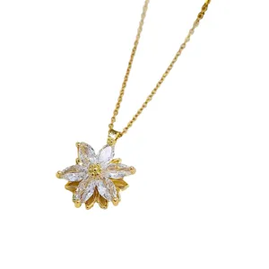 Collana con ciondolo a fiore girevole alla moda con pietre in zircone scintillanti da donna.