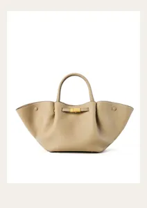 Elegant leather handbag for women, large capacity commuter tote bag with top handle.