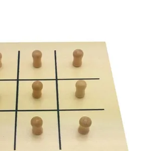 Hölzernes Montessori Lernspielzeug für Kleinkinder und Kinder, frühes Lernen Detailansicht.