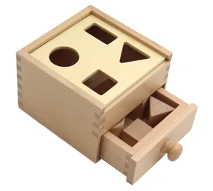 Montessori Holz Formensortierer Spielzeug, Buchenholz Sortierbox mit Geometrieblöcken für Kinder.