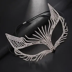 Strass vossenmasker detailweergave, glinsterend kristal masquerade feest accessoire voor dames.