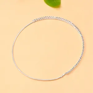 Collar de gargantilla de diamantes de imitación asimétricos plateados, cuello abierto minimalista.