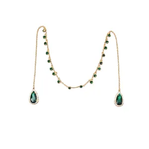 Catena da viso dorata con pietre preziose a goccia verde, elegante gioiello da testa.