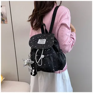 Schwarzer Mini Rucksack mit Sternen Muster süße Freizeittasche für Damen und Mädchen