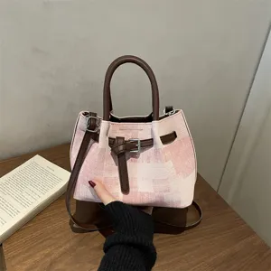 Women Fashion PU Leather Bucket Bag Plaid Casual Commuting Shoulder Crossbody Bag With Pendants Trendy Handbag