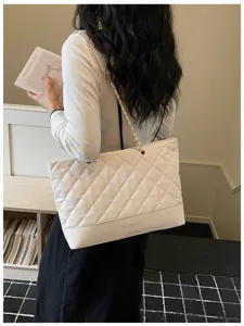 Damen stilvolle gesteppte Kettentasche, Frühlings-Pendler Schultertasche Achseltasche.