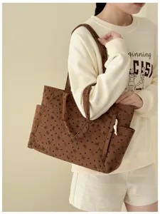 Braune Cord Tote Bag mit Muster, große lässige Schultertasche für Damen im Alltag.