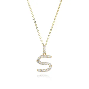 Gold-plated letter S pendant necklace with sparkling rhinestones for women fashion jewelry.