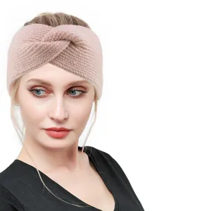 Bandeau croisé en tricot rose confortable pour femme, chauffe-oreilles chaud accessoire cheveux.