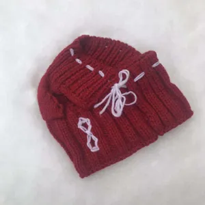 Cute red knitted pet hat for dogs, warm winter pet accessories for small dogs and cats.