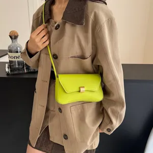 Borsa a tracolla verde neon trendy da donna, borsa a spalla elegante tinta unita, accessorio versatile.