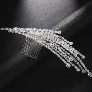 Sparkling zircon bridal hair comb, elegant crystal wedding headpiece for party and prom.