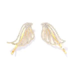 Fashion angel wing rhinestone hair clip, sparkling crystal barrette for stylish girls daily wear.