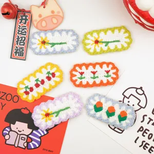 Cute crochet floral hair clips set, candy color knitted daisy and tulip BB clips for women.