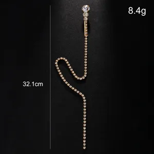Vista dettagliata della molletta per capelli con strass, dimensioni e peso su sfondo nero.