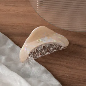 Grande pince à cheveux triangle en acétate iridescent pour coiffure cheveux épais
