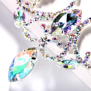 Exquisite AB rhinestone collar necklace, crystal choker jewelry for stage performance and party.