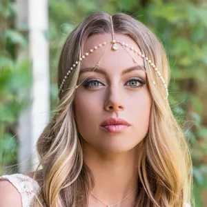 Elegante goldfarbene Strass- und Perlen-Stirnkette Haarschmuck für Braut Hochzeit Styling.