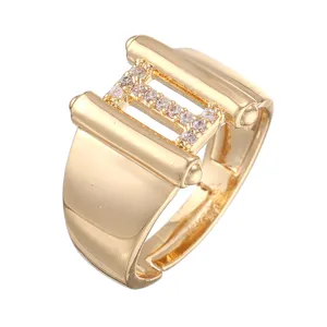 Anello con lettere placcato in oro regolabile con zirconi scintillanti, gioiello alla moda.