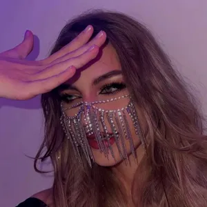 Maschera Esagerata con Nappa in Strass Catena per Viso Cristallo Masquerade Festa di Halloween Accessori di Gioielli per il Corpo per Donne