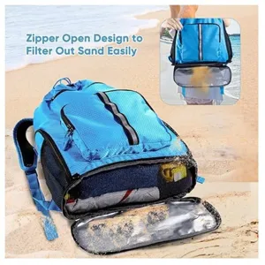Grote strandrugzak met ritssluiting zandfiltervak en mesh ontwerp voor reizen.