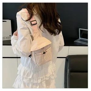 Pink casual outdoor crossbody chest bag for women and men, lightweight daily commuting pack.