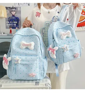 Sac à dos à pois mignon style ins japonais pour femmes et étudiantes avec pendentifs en peluche.