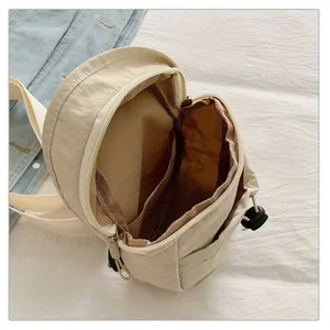Casual outdoor crossbody bag with multiple compartments, trendy minimalist design for daily use.