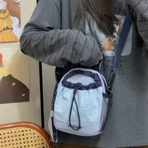 Ελαφδιά αδιάβροχη τσάντα χιαστί, μικρή casual τσάντα ώμου για υπαίθρια ταξίδια και καθημερινή χρήση.