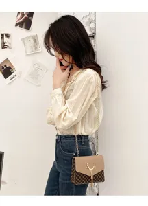 Bolso de hombro elegante con cadena y herraje de ciervo para mujeres con estilo moderno