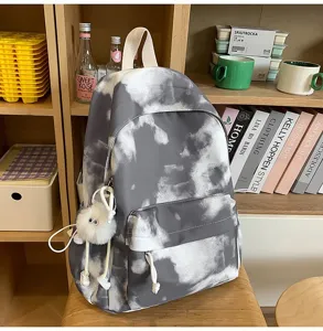 Stiloso zaino grigio tie-dye per studenti, grande zainetto casual per viaggi e uso quotidiano.
