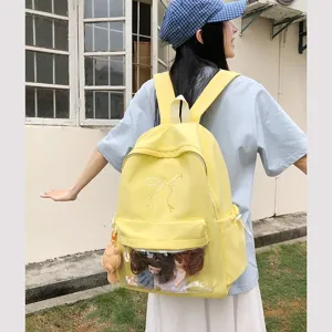 Zaino ita giallo di grande capacità in stile giapponese con ricamo a fiocco e tasca trasparente.