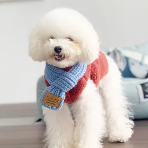 Set sciarpa a maglia e gilet in pile per animali, vestito caldo invernale cani piccoli.