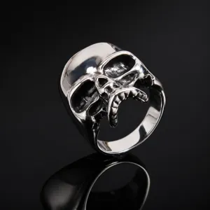 Bague tete de mort punk homme en acier inoxydable poli style motard tendance bijou