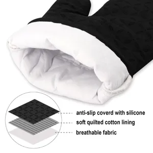 Detailed view of the American style heat-resistant silicone oven mitt with breathable fabric.