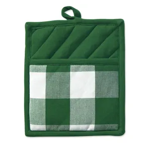 Green and white checkered quilted cotton kitchen pot holder detail view for baking use.