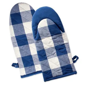 Blue and white checkered oven mitts, thick cotton heat resistant kitchen baking gloves.