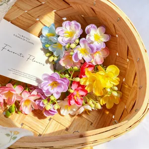 Künstliche Jasmin Blumengirlande für DIY Handwerk Heimdekoration Hochzeits Blumenarrangement.