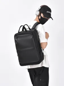 Zaino da lavoro e viaggio per uomo grande capacita borsa per laptop vista principale