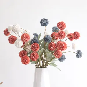 Künstlicher Kugel-Chrysanthemen-Blumenstrauß für Heimdekoration und schöne Hochzeitsfeier.