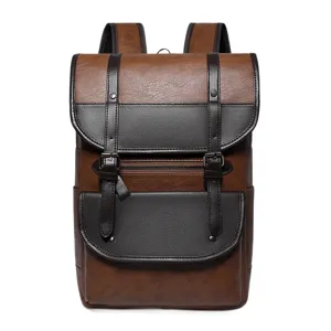 Klassischer brauner Herren Leder Rucksack mit grossem Fassungsvermoegen und Fach.