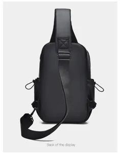 Wasserdichte schwarze Brust-Umhängetasche für Herren Outdoor Reisen Detailansicht