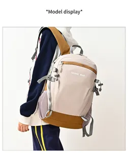 Grand sac à dos de sport en plein air décontracté avec poches multiples pour le voyage.