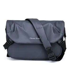 Men's dark grey oxford cloth crossbody messenger bag, casual single shoulder bag main view.