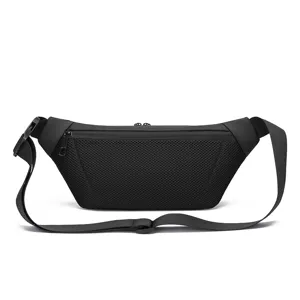 Marsupio tracolla in poliestere nero, mini borsa petto sportiva per fitness e tempo libero.