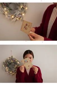 Vue detaillee de la carte de voeux de Noel vintage avec illustration festive et scene chaleureuse