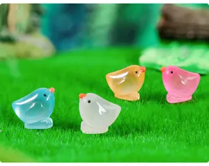Miniature resin bird figurine detail, perfect for succulent moss micro landscape decoration.