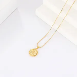 Goldene Initiale S Anhänger Halskette mit filigraner Kette für Damen Mode Accessoire.